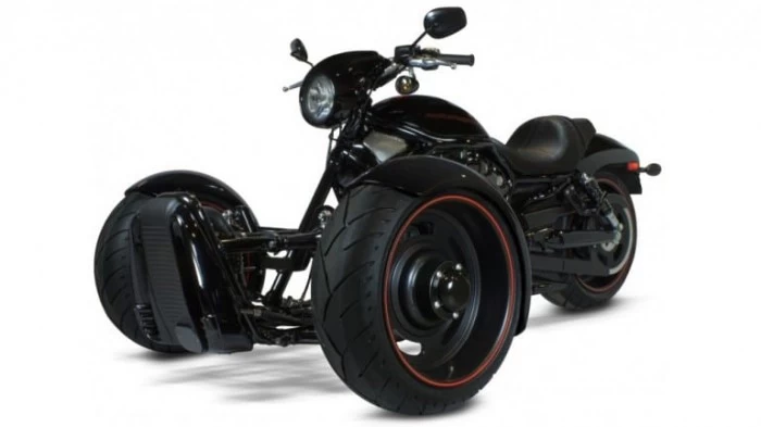 In ultima perioada,s-a simtit o ampla dezvoltare in industria de&nbsp;motociclete&nbsp;cu trei roti,printre care putem mentiona Polaris Slingshot,Striker de la Travertson si modelele de roadstere&nbsp;Spyder de la Can...