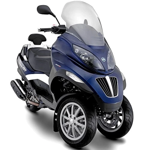 Se profileaza la orizont un proces controversat si interesant totodata, avand ca actori principali compania italiana Piaggio pe de o parte, impotriva Yamaha si Peugeot, pe de alta parte, in care italienii pur si simpl...