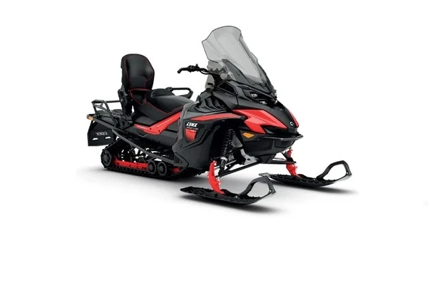 Snowmobile Lynx 2027: performanta nordica, adrenalina si utilitate profesionala
